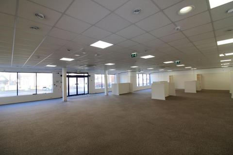 Retail property (high street) to rent, 231-233 Cheriton Rd Folkestone CT19 4AX