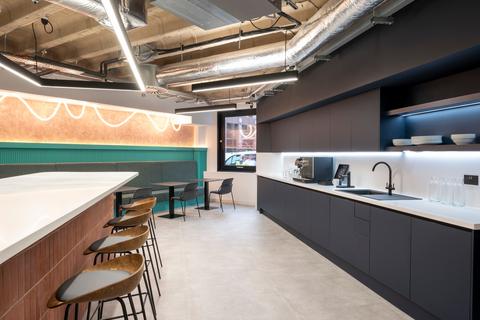 Office to rent, 70 Wellington St Glasgow G2 6UA
