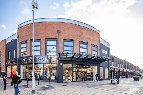 Retail property (high street) to rent, Town Sq Sale M33 7XZ