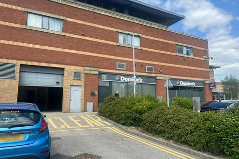 Property to rent, Crystal Peaks Sheffield S20 7PQ