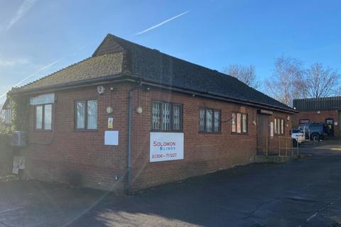 Industrial development to rent, 1-5 Philpots Yard Dorking RH5 4QU