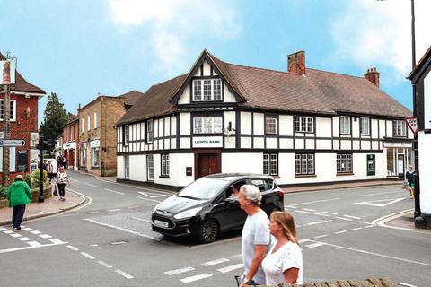 Office to rent, 2 High St Leatherhead KT23 4AF