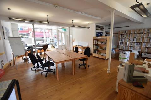 Office to rent, 18 Market Pl Bideford EX39 2DR
