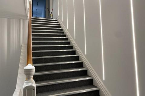 Office to rent, 10-15 Navigation St Birmingham B2 4BT