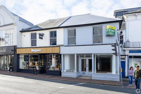 Retail property (high street) to rent, 66 Calverley Rd Tunbridge Wells TN1 2UJ