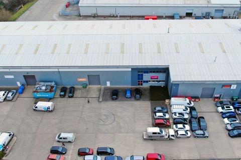 Warehouse to rent, Beaumont Rd Banbury OX16 1TF