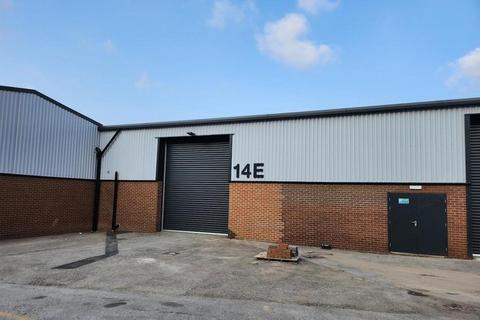 Warehouse to rent, Longbridge Hayes Rd Stoke On Trent ST6 4DS