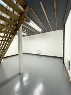 Industrial unit to rent, 70-72 Markfield Rd London N15 4QF