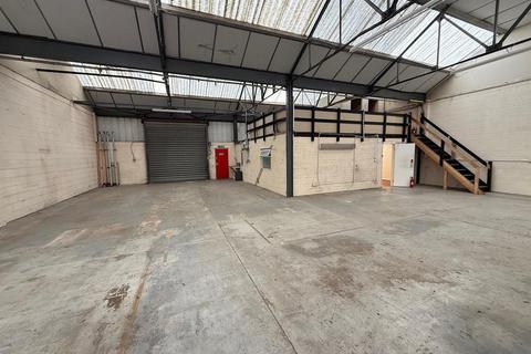 Property to rent, Corporation Rd Manchester M34 5LR