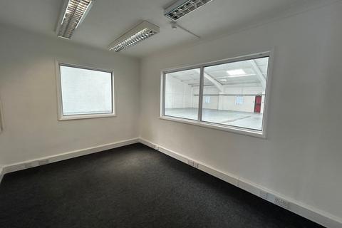 Property to rent, Laundry Rd Minster CT12 4HY