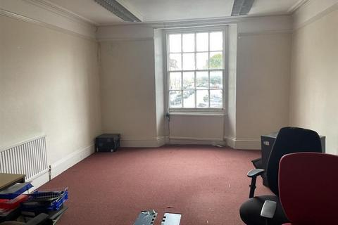 Office to rent, The Square Stow On The Wold GL54 1BJ