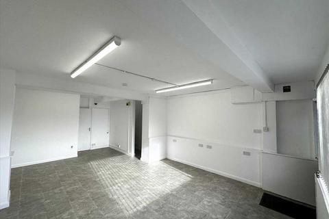 Retail property (high street) to rent, 111 Cottage Beck Rd Scunthorpe DN16 1UE