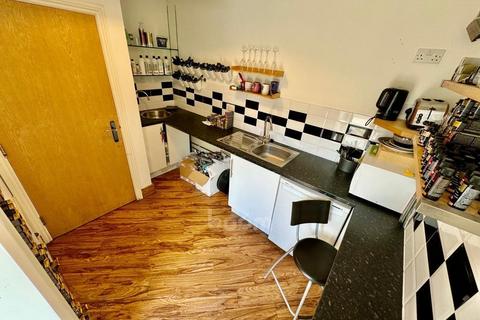 Retail property (high street) for sale, 19 Bridge St Kilbirnie KA25 7BL