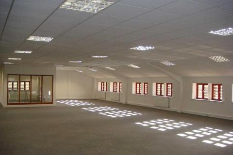 Office to rent, Cornbury Park Charlbury OX7 3EW