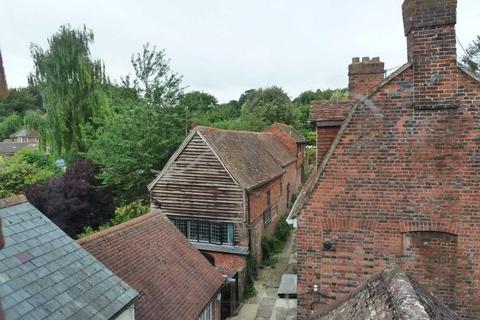 Retail property (high street) to rent, 121-124 High St Marlborough SN8 1LZ
