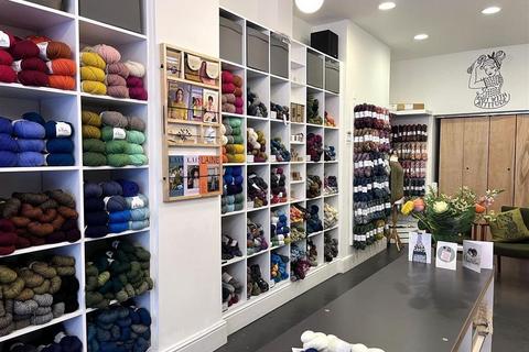 Retail property (high street) to rent, 127 Stoke Newington High St London N16 0PH