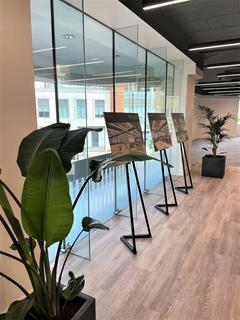 Office to rent, 25 High St Crawley RH10 1BG