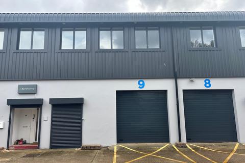 Warehouse to rent, 131 Aurelia Rd Croydon CR0 3BF