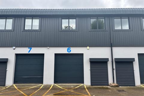 Warehouse to rent, 131 Aurelia Rd Croydon CR0 3BF