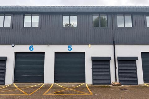 Warehouse to rent, 131 Aurelia Rd Croydon CR0 3BF
