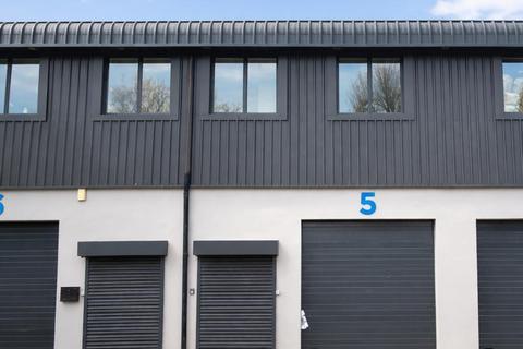Warehouse to rent, 131 Aurelia Rd Croydon CR0 3BF