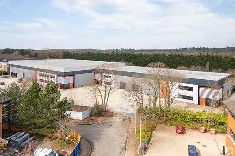 Warehouse to rent, Harvest Crescent Fleet GU51 2UY