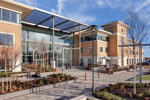 Office to rent, Cathedral Hl Guildford GU2 7YB