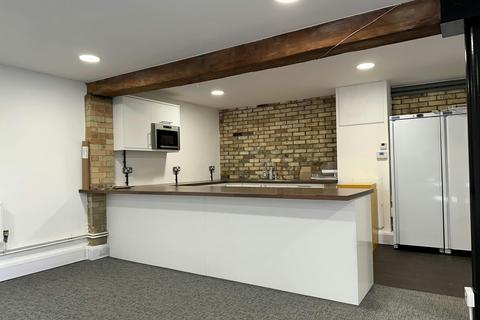 Office to rent, London Rd Pampisford CB22 3FX