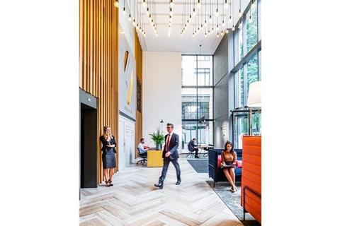 Office to rent, 9 Brindley Pl Birmingham B1 2HZ