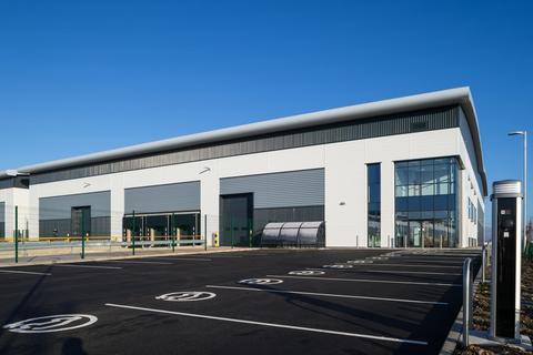 Distribution warehouse to rent, B42 Lichfield Rd Barton Under Needwood DE13 8ED