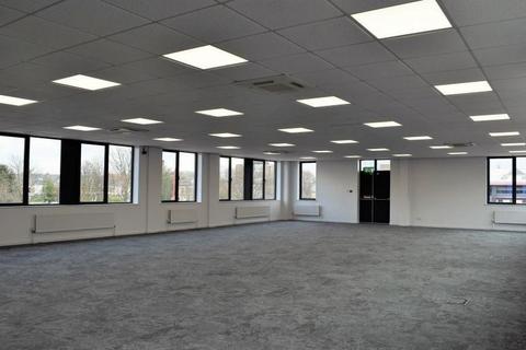 Office to rent, Holland Dr Newcastle Upon Tyne NE2 4LZ