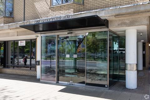 Office to rent, Gloucester Pl Brighton BN1 4AA