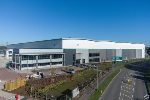 Warehouse to rent, Roman Way Birmingham B46 1GB