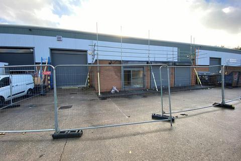 Distribution warehouse to rent, Tyburn Rd Birmingham B24 8HZ