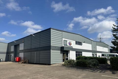 Distribution warehouse to rent, Tyburn Rd Birmingham B24 8HZ