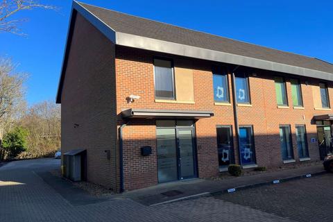 Office to rent, 8-10 Papyrus Rd Peterborough PE4 5BH