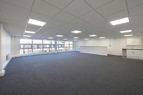 Research & development facility to rent, 891-895 Plymouth Rd Slough SL1 4LP