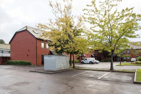 Office to rent, Centre Ct Pontypridd CF37 5YR