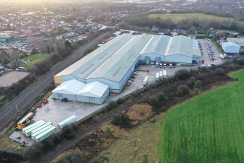 Warehouse to rent, Ashton Rd Warrington WA3 3UL