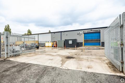 Warehouse to rent, Ennis Clos Manchester M23 9LE