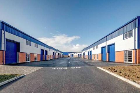 Property to rent, 198-202 Broomhill Rd Bristol BS4 4TP
