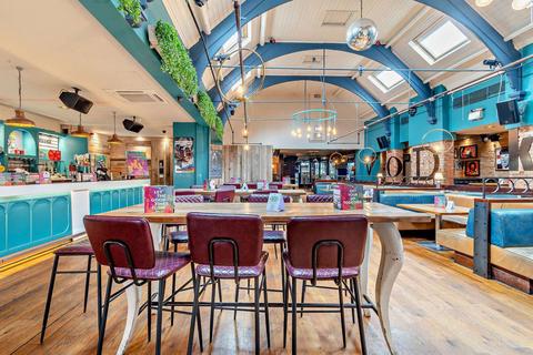 Pub for sale, 13-14 Baxter Gate Loughborough LE11 1TG