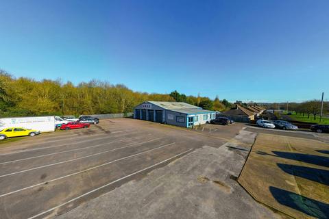 Industrial development to rent, 372-374 Harlaxton Rd Grantham NG31 7JX