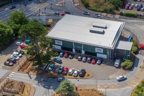 Retail property (high street) to rent, 223 Tavistock Rd Plymouth PL6 5US