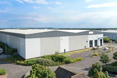 Distribution warehouse to rent, 4 Follingsby Av Gateshead NE10 8HQ