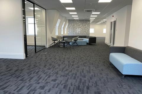 Office to rent, 250 West George St Glasgow G2 4QY