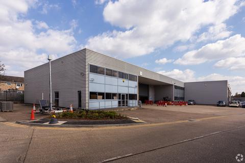 Warehouse to rent, Perth Ave Slough SL1 4XX