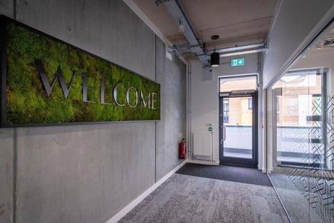 Office to rent, Bath Rd Bristol BS4 3EH