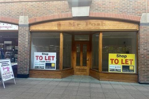 Retail property (high street) to rent, Carlton Ln Castleford WF10 1AD