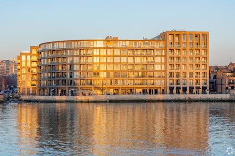 Mixed use for sale, 101 Queen Caroline St London W6 9BN